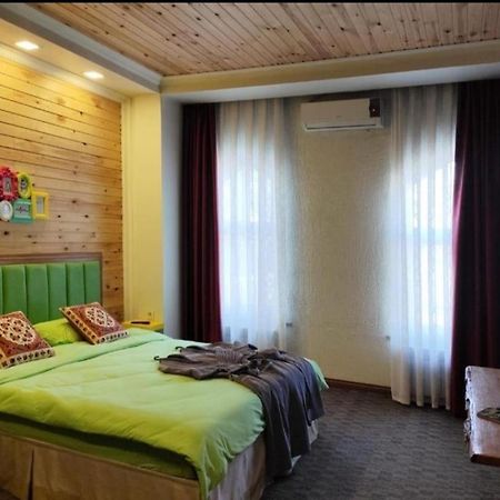 Strelets Hotel Bisjkek Eksteriør billede
