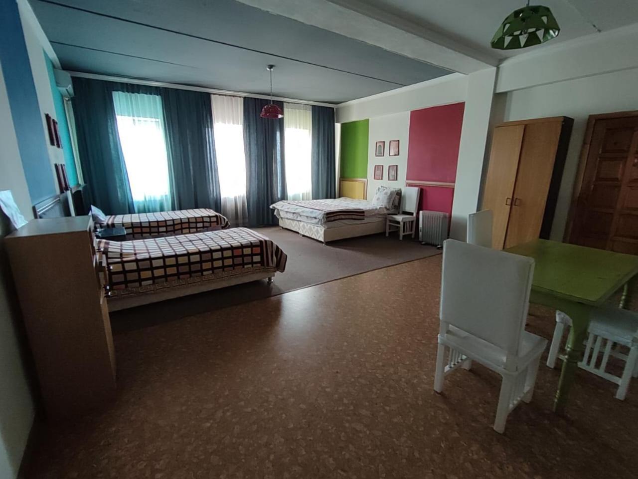 Strelets Hotel Bisjkek Eksteriør billede